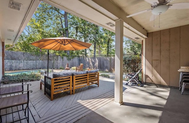 Modern 4BR Getaway w/Spacious Backyard and Pool