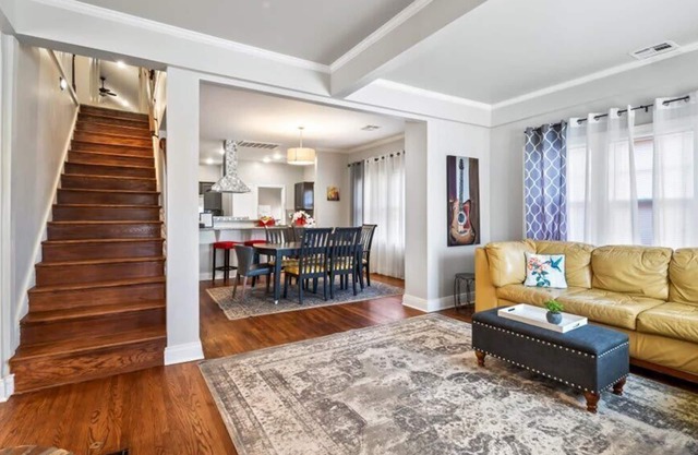 Modern 4BR Midtown Home |Expo Square |Pet-Friendly