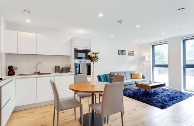 Modern and Stylish 1Bed Flat Centrally Located