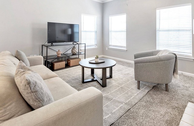 Modern Apartment in Prime Location (ID8622X86)