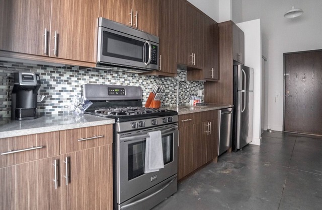 Modern Apartment in Prime Location (ID9610X26)