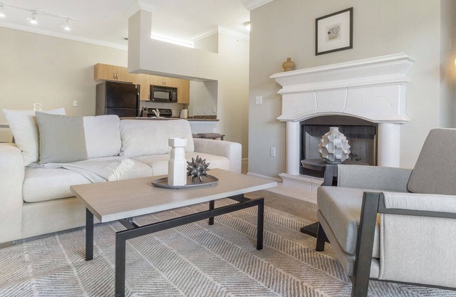 Modern Apartment in Prime Location (ID1182X751)