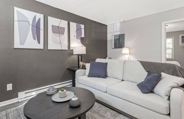 Modern Apartment in Prime Location (ID1170X559)