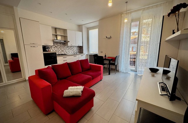 Modern apartment in city center, 5 min. walk from rail station and cruise port.