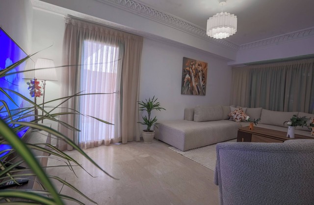 Modern Apartment on Avenue Mohammed VI – Steps from Menara Mall
