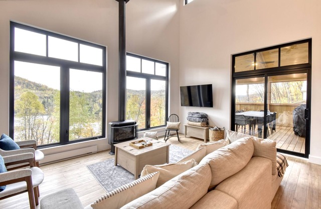 Modern Chalet with Dock & Spa - Cordon 138