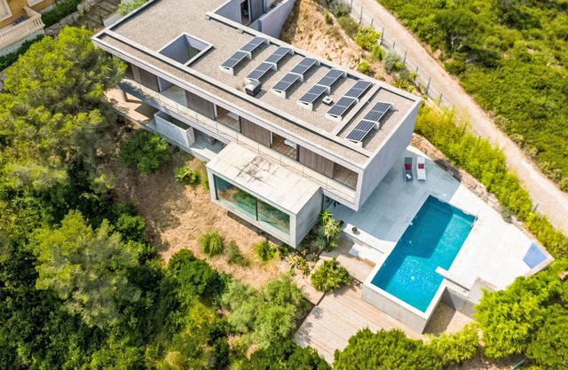 Modern Chill by Interhome