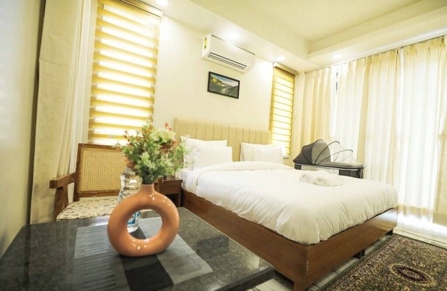 Modern city service apartment