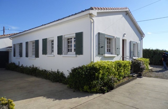 Modern Comfort: 3-Bedroom House in L'Aiguillon Sur Mer