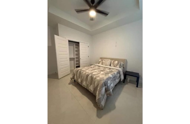 Modern Comfort near Zoo & Space