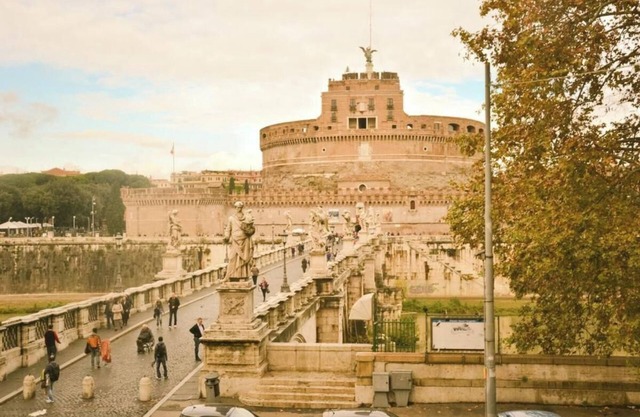 Modern Elegance in the Heart of Rome: Spacious 250 m² Apartmentn