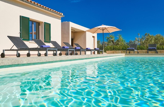 Modern finca with pool, chill-out, air conditioning and garden near Porto Cristo