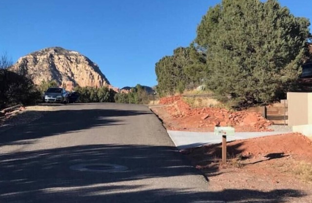 Modern Guest Home in West Sedona - Walk to Trails