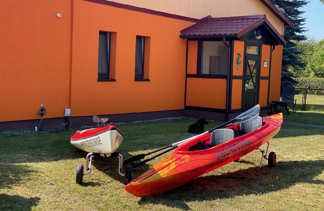 Modern holiday flat on a fenced property.