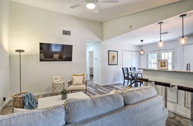 Modern Home in Round Rock, Cozy and Close to All!