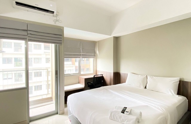 Modern Look and Tidy Studio LRT City Jatibening Apartment