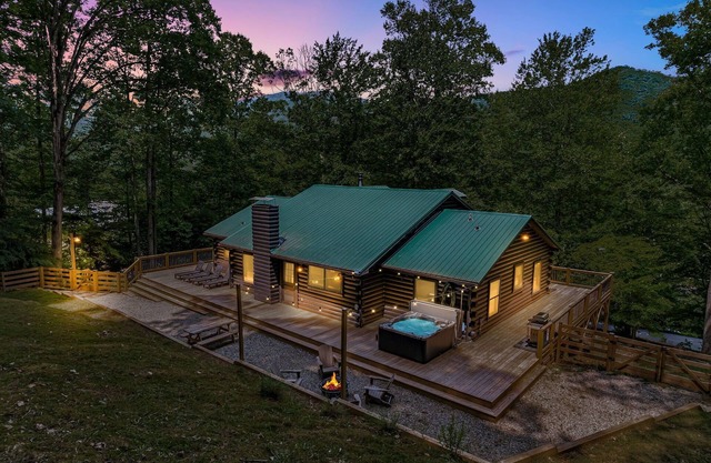 Modern Mountainside Cabin | Hot Tub, Game Room + Biltmore Pass Near Asheville