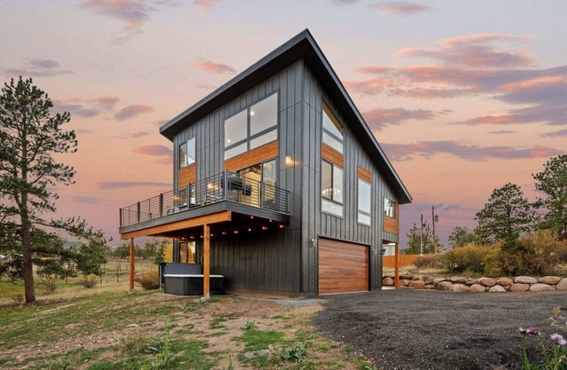 Modern Mtn Escape! Hot Tub | Fireplace | Views