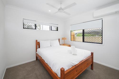 Modern New-Build Peaceful Home Studio