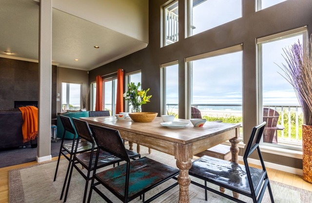 Modern Ocean Front Home on a Sandy Beach! Hot Tub & Game Room!