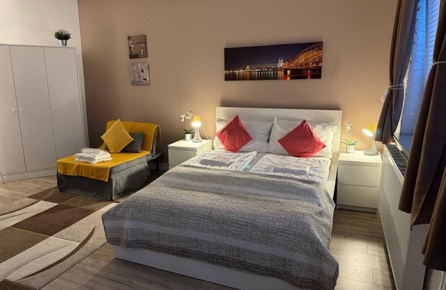 Modern & quiet apartments with flair. Direct proximity to the old town & DOM!