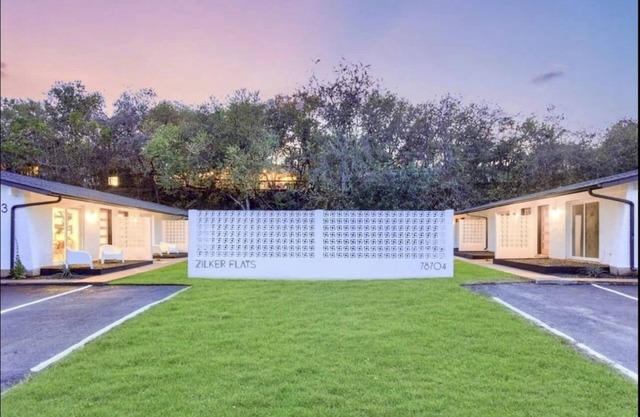 Modern Renovated Condo - Walk to Zilker/Barton Springs