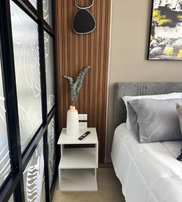 Modern Studio close by La Carolina Metro station