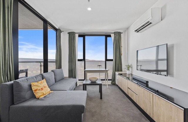 Modern & Stylish Living in Gungahlin