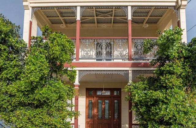 Modern Victorian Styled Holiday Home in Ashgrove