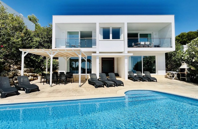 Moderno Chalet CON Magníficas Vistas AL MAR
