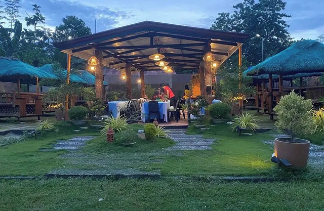 Mom Shie'S Apartelle