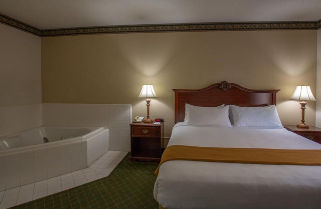 Moncks Corner Inn