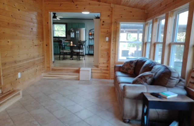 Montauk Oasis-1mi to Montauk State Park with Hot Tub