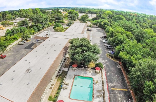 Motel 6 Huntsville, TX