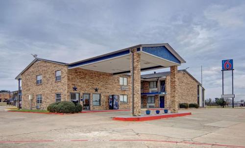 Motel 6-Red Oak, TX - Dallas