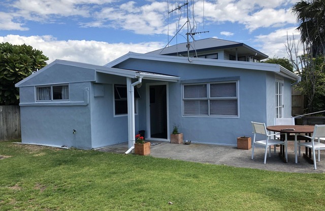 Mount Maunganui Little Blue Bach
