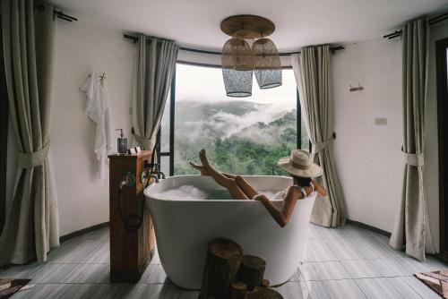 Mountain Floating Cloud