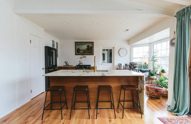 Mountain Midcentury Stunner w/Blue Ridge Views + Hot Tub + Fire Pit