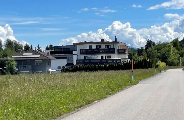 Mountain View Apartment - NORDKETTENBLICKnGötzens near Innsbruck
