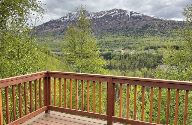 Mountain View Retreat with 4 Patios, 4 Bedrooms, 2+ Baths, Indoor/Outdoor Living