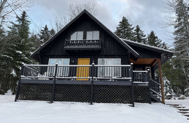Mountainside Getaway - Sugarloaf Ski Chalet
