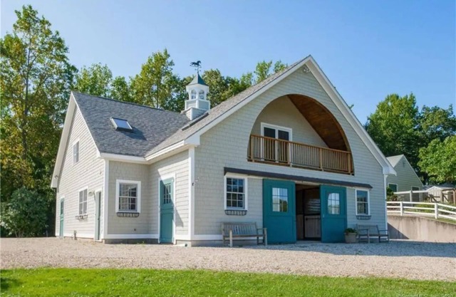 Mountaintop Horse Farm with Heated Pool