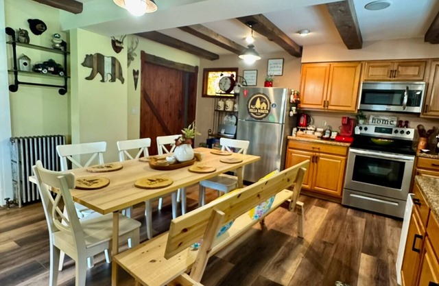 Mt airy casino 1 minutes away .amazing location