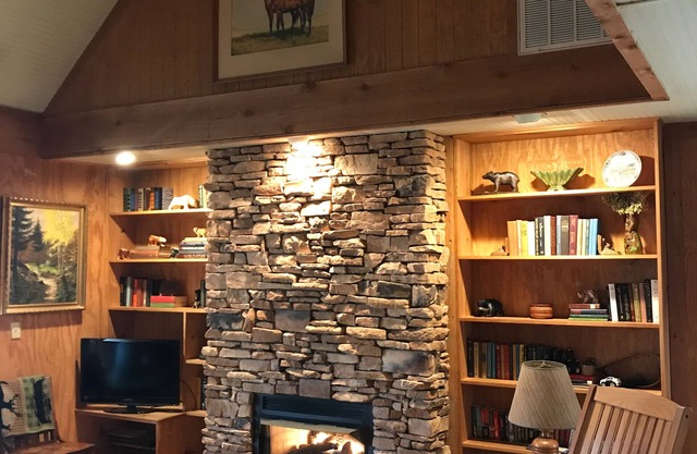 Mtn. Getaway-with HOT TUB!