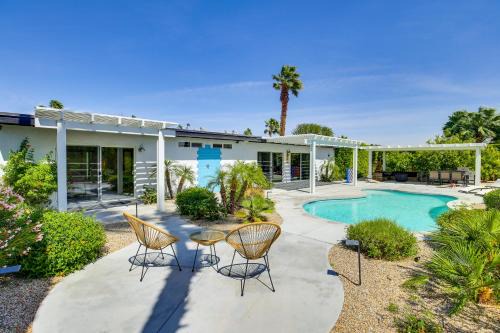 Mtn Views and Outdoor Oasis Palm Springs Getaway