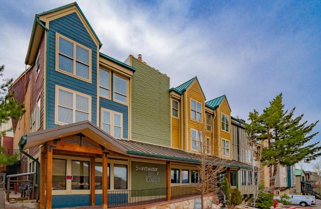 Multi Resorts at Lift Lodge