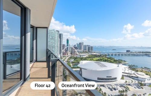 MVR - 5-Star Resort Pool & Private Balcony