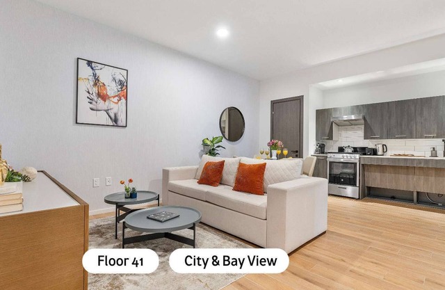 MVR - VIP Pool Deck & Rooftop Lounge Access!