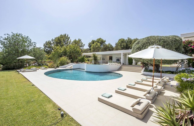 My Rental Homes - Can Las Palmas with private pool garden and Barbeque