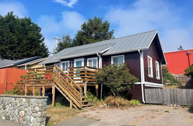 Nana's House in the heart of Brookings Oregon